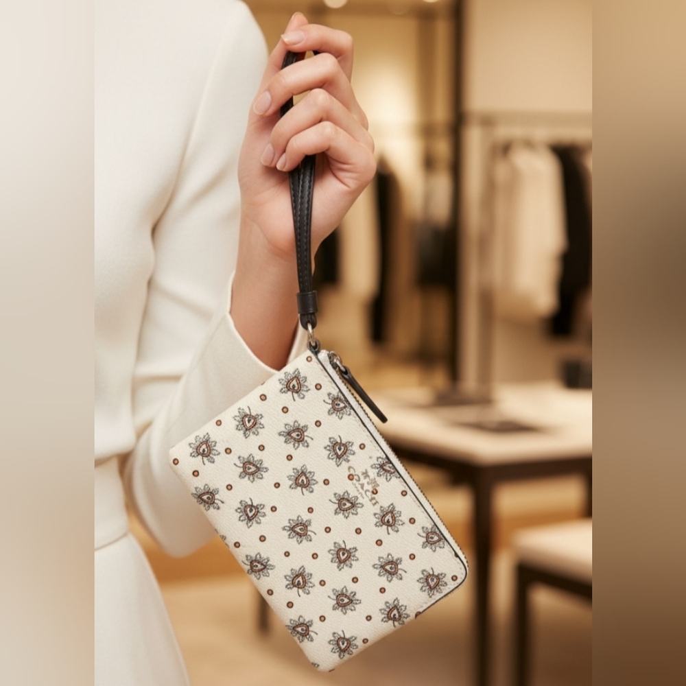 Coach Forest Bud Print Corner Zipper Wallet - Rehab Project